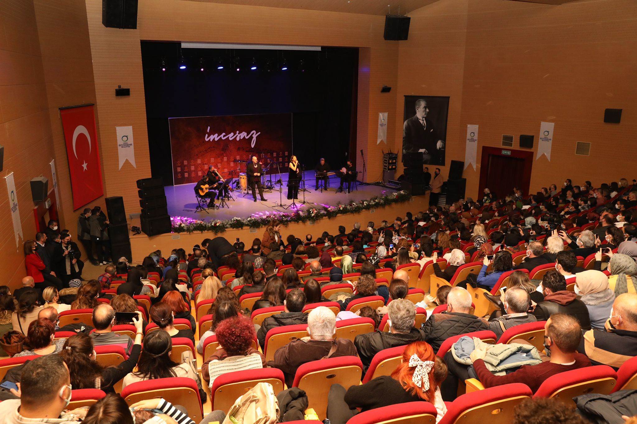 ‘İNCESAZ’DAN MEST EDEN KONSER